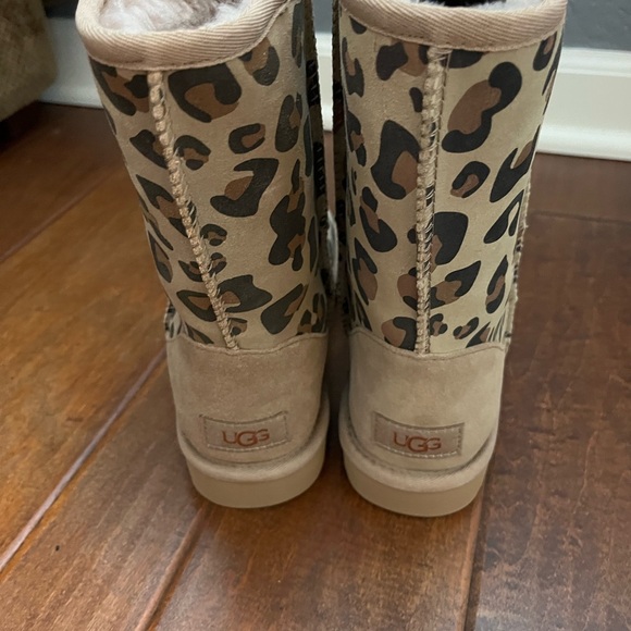 UGG Leopard Print Boots - Picture 3 of 5